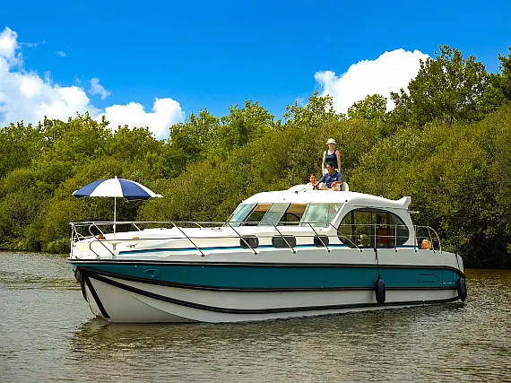 Nicols Estivale Sixto